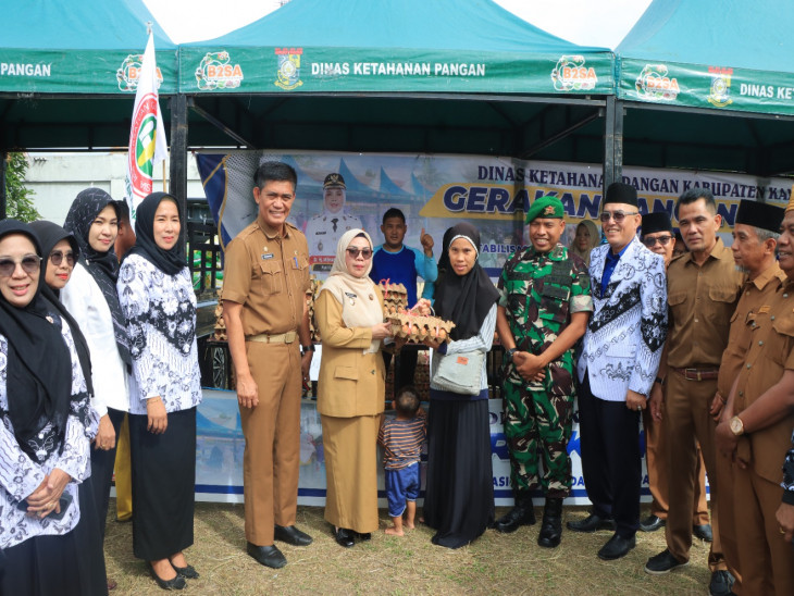 Peringati Hari Guru Nasional dan HUT PGRI Ke-80, Pemkab Kampar Gelar Gerakan Pangan Murah