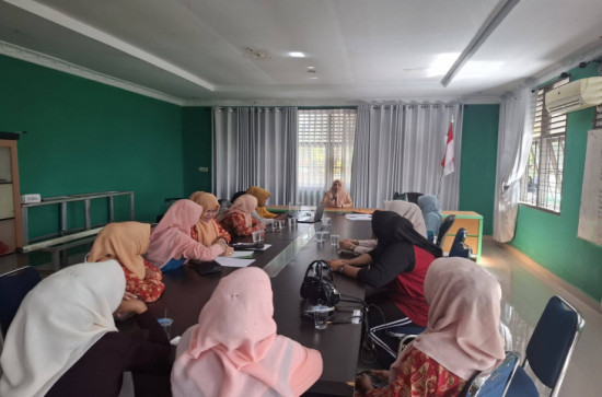 Pertemuan Bulanan DWP DKP Kampar: Evaluasi Kinerja Semester I dan Susun Gagasan Baru